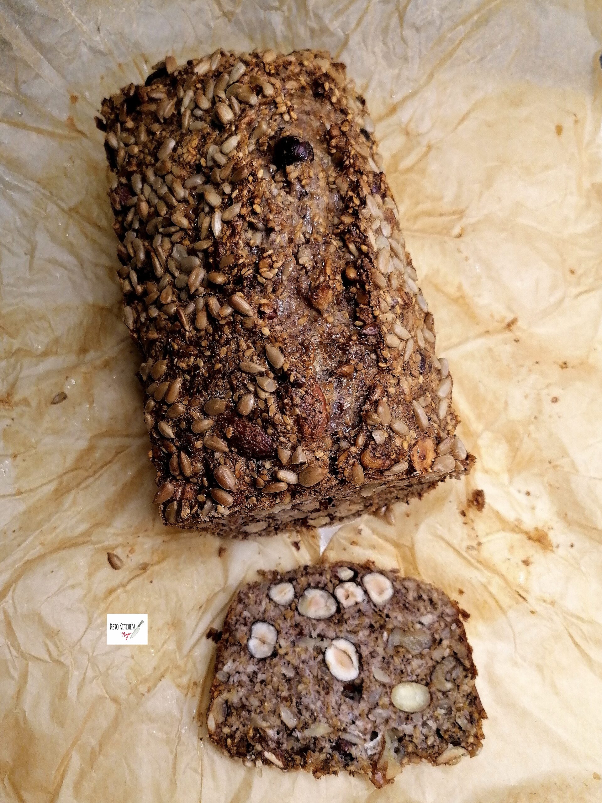 Σκανδιναβικό ψωμί κέτο aka Rugbrød - Keto Kitchen Ninja